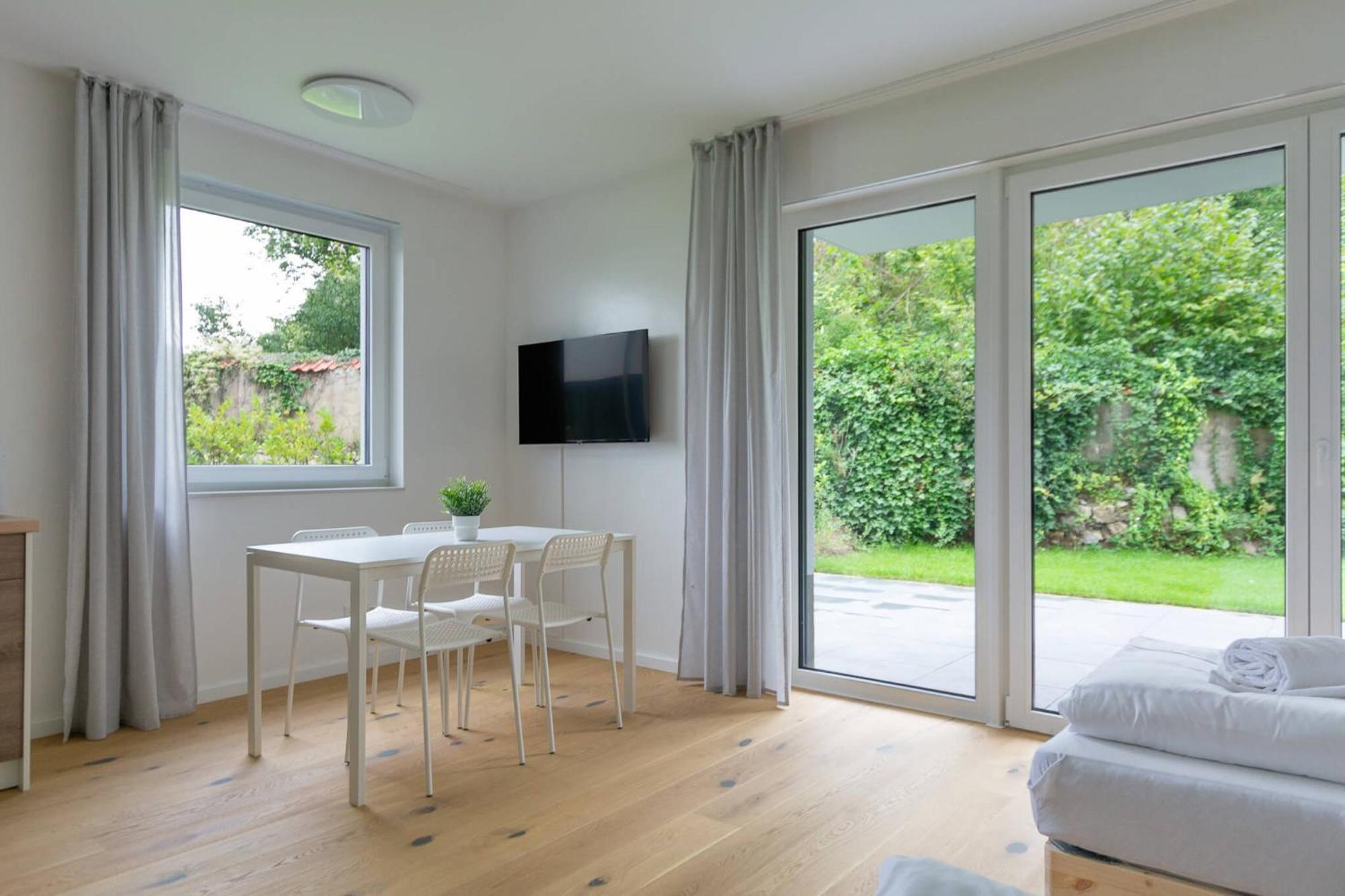 T&K Apartments - Bergisch Gladbach - 7 Comfortable Apartments - 20 Min To Fair Messe Cologne 외부 사진