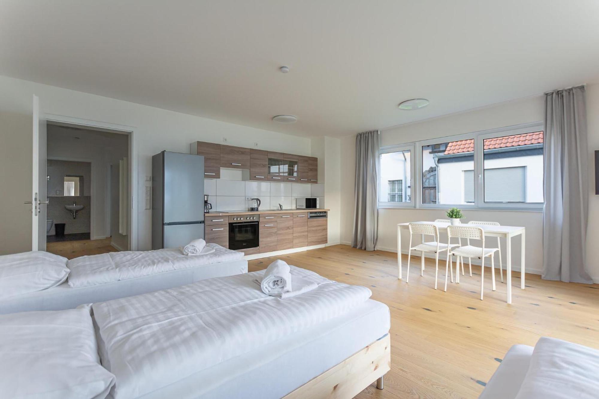 T&K Apartments - Bergisch Gladbach - 7 Comfortable Apartments - 20 Min To Fair Messe Cologne 외부 사진